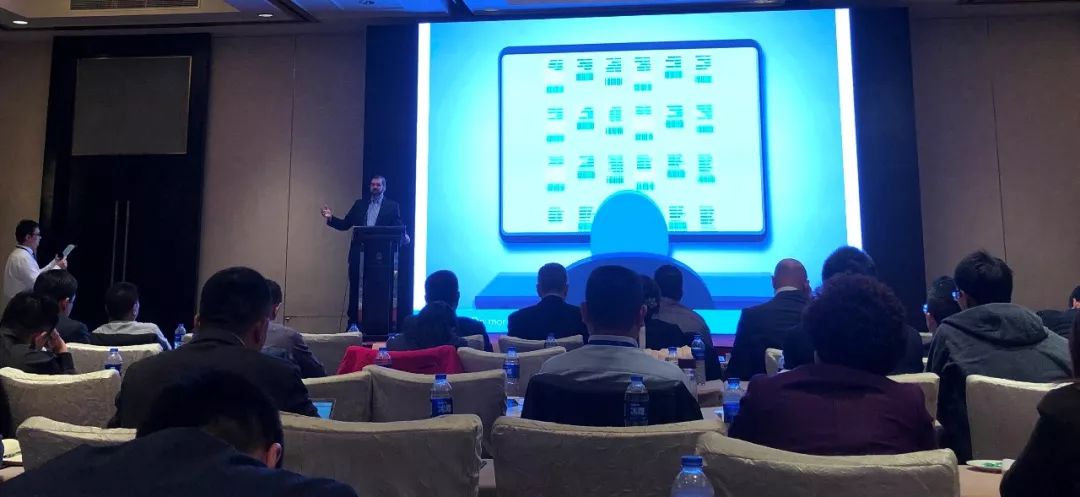 携手跨入智能制造，2018年多米诺喷码机与相助同伴的高端论坛乐成举行