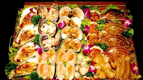 网红海鲜吃播盛行、预包装食物是否需要生产标识？