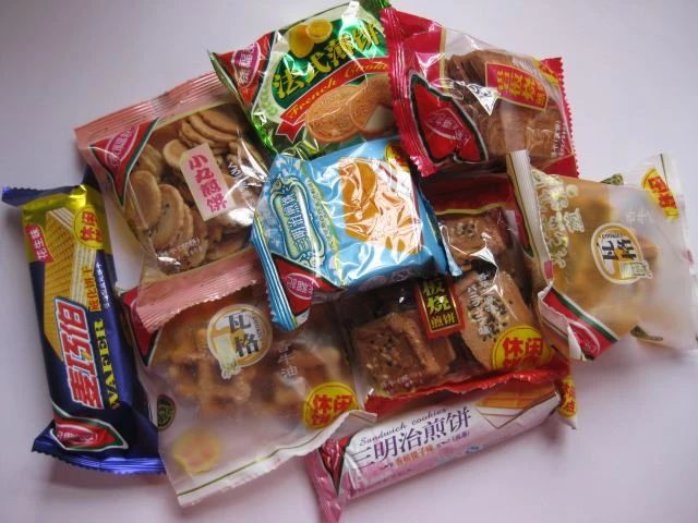 多种袋装休闲食物包装